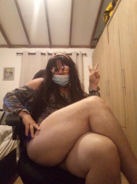 Soy travesti Medellín busco amigos arrechos