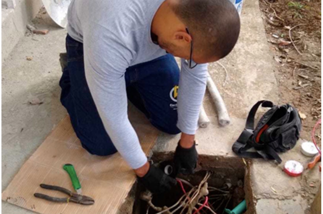 Eléctricos Linares, Contáctenos